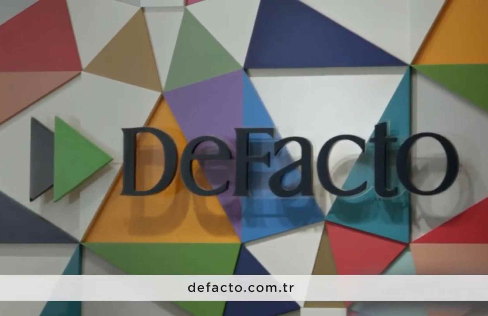 DeFacto Reklam Filmi / Gökhan-Türkçe Seslendirme